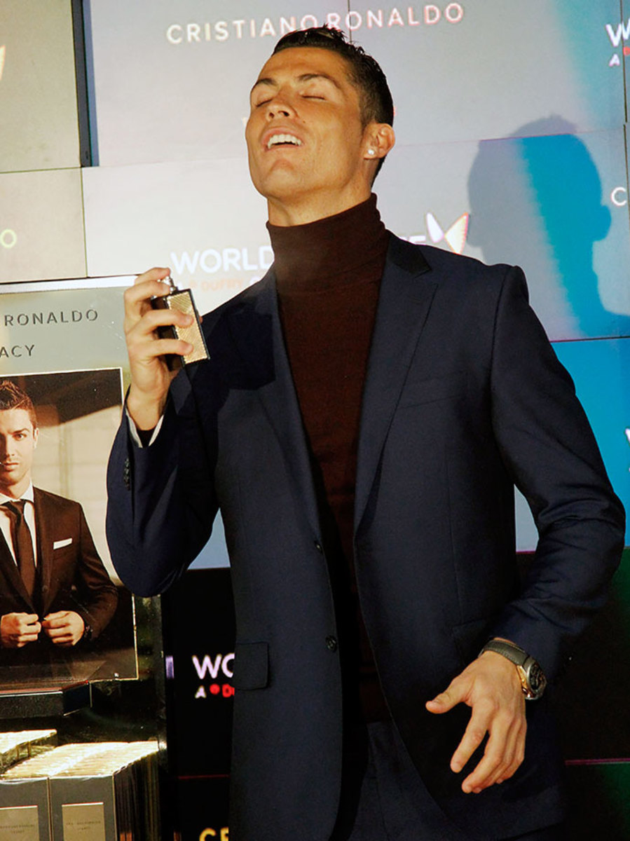 2016-0303-Cristiano-Ronaldo-Legacy-fragrance.jpg