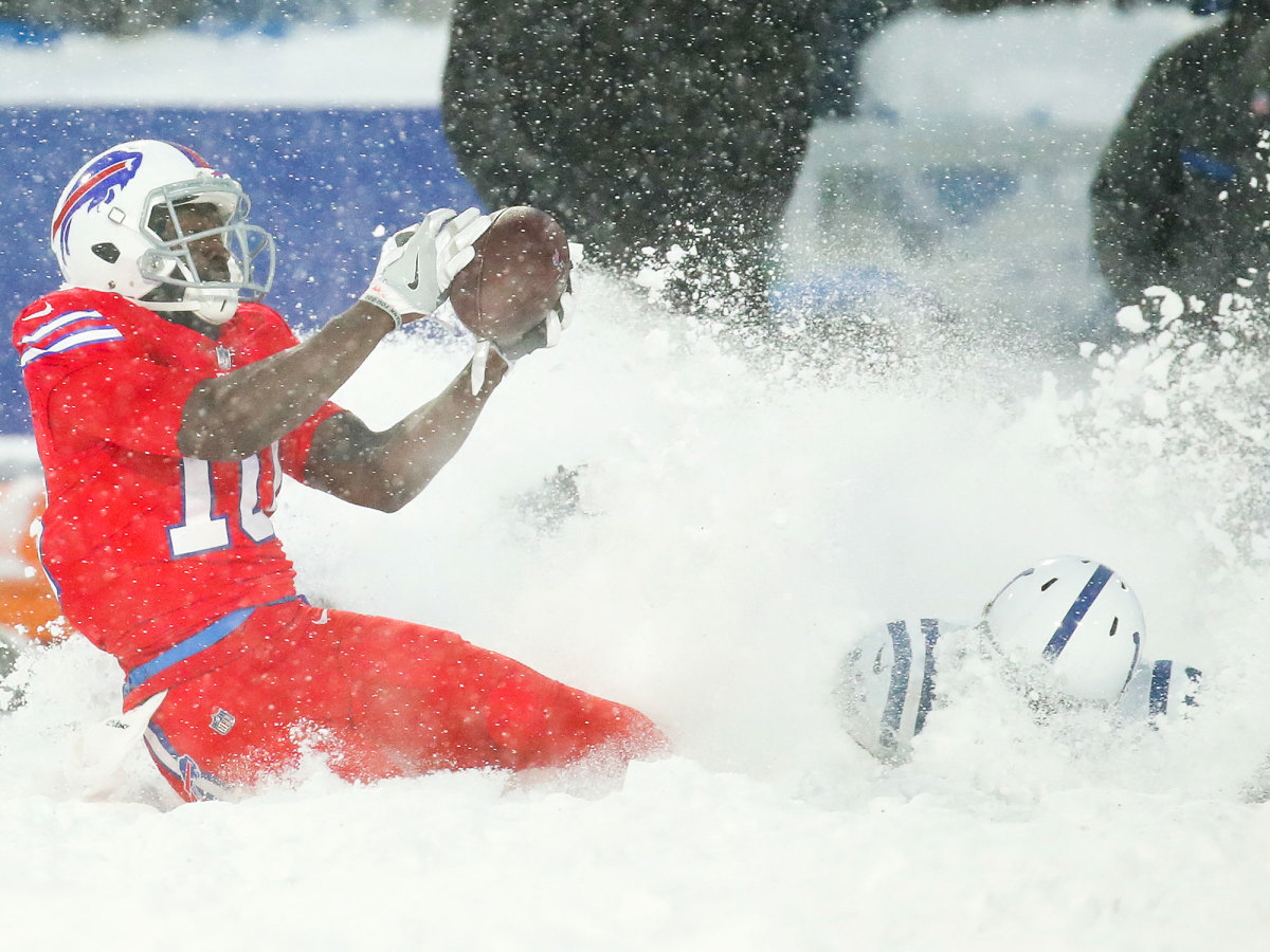 bills-colts-snow-game-cbs-broadcast.jpg