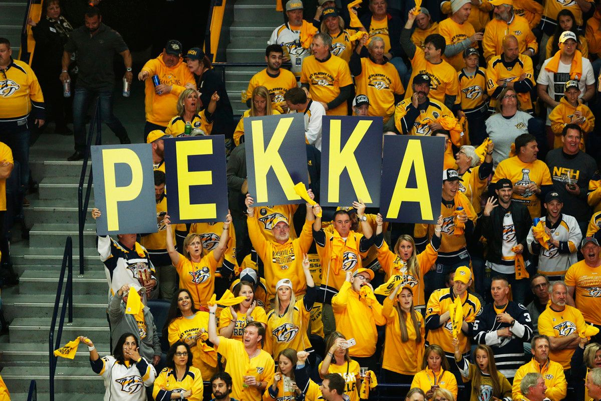 13_NHL_Stanley_Cup_Predators_Fans.JPG