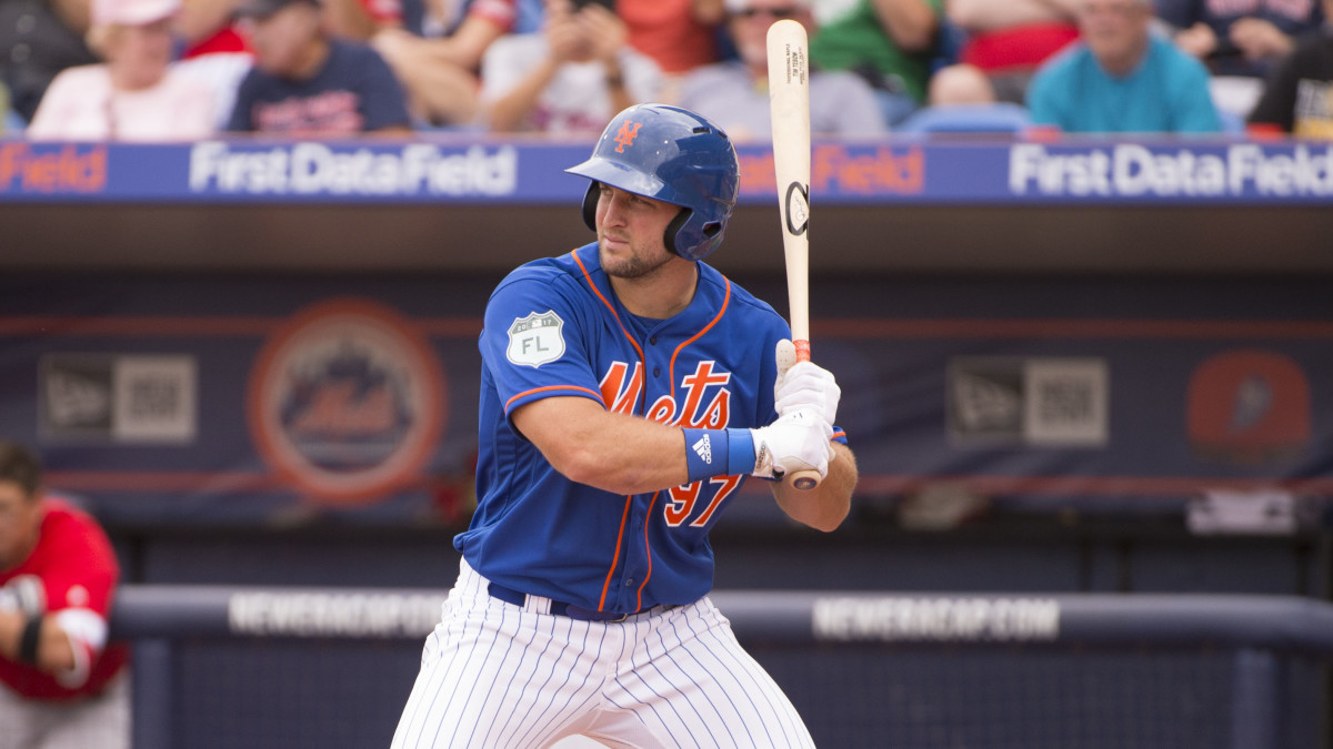 Tim Tebow warms up in wrong on-deck circle at Mets debut - Sports Illustrated