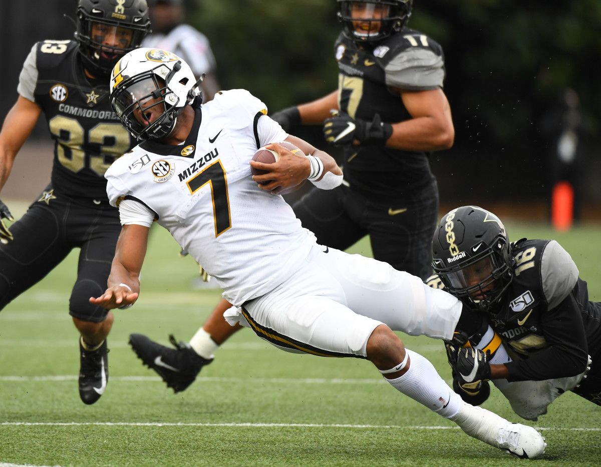 QB, Kelly Bryant
