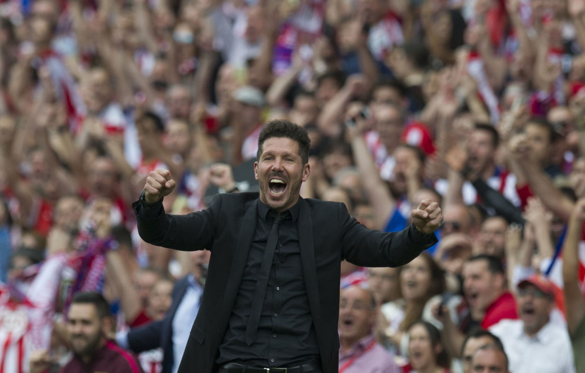 MADRID, SPAIN - MAY 21:  Head coach Diego Simeone of Club Atletico de Madrid celebrates his team's 3rd goal during the La Liga match between Club Atletico de Madrid and Athletic Club Bilbao at Vicente Calderon stadium on May 21, 2017 in Madrid, Spain.  (Photo by Denis Doyle/Getty Images)