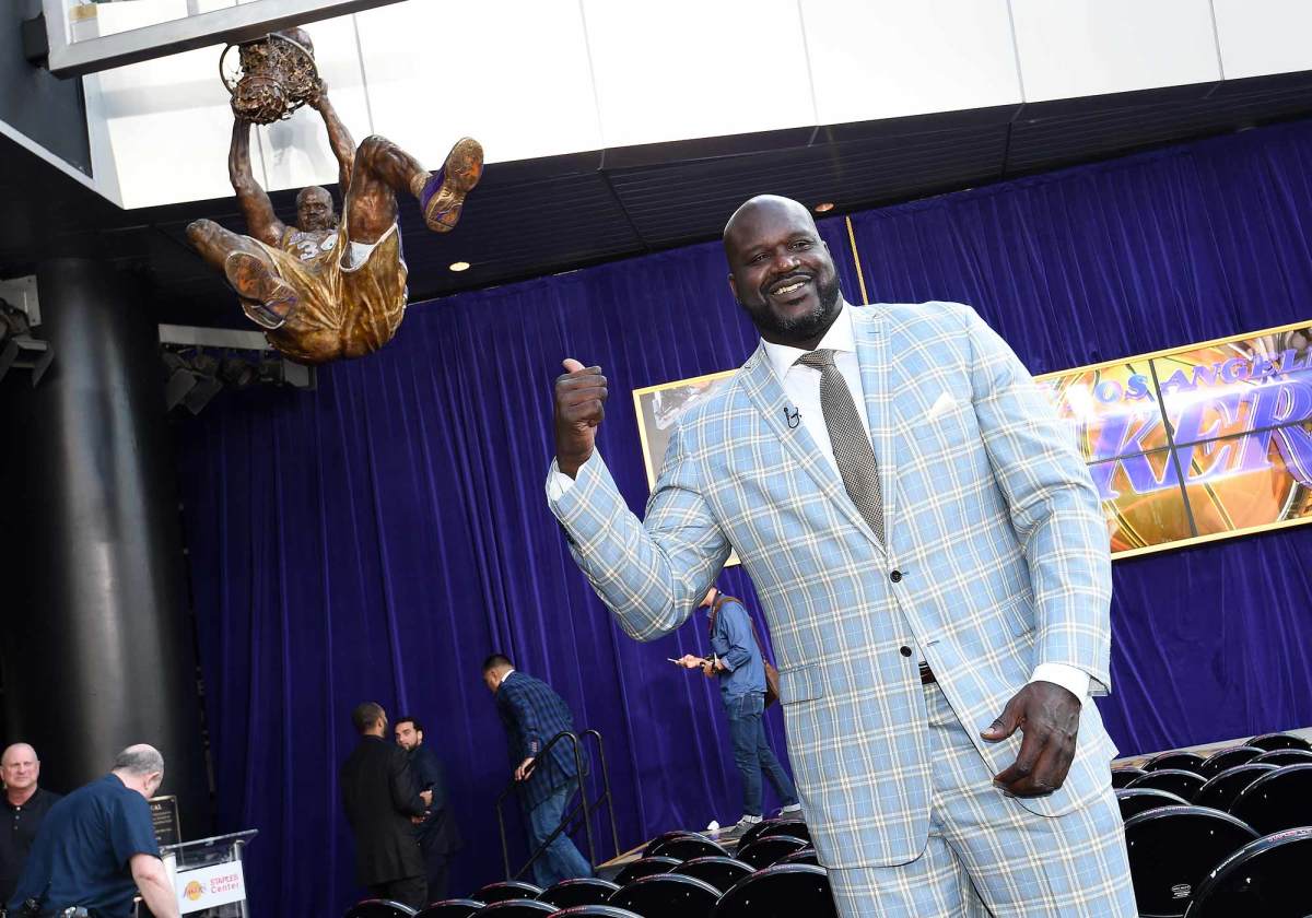 shaq-statue.jpg