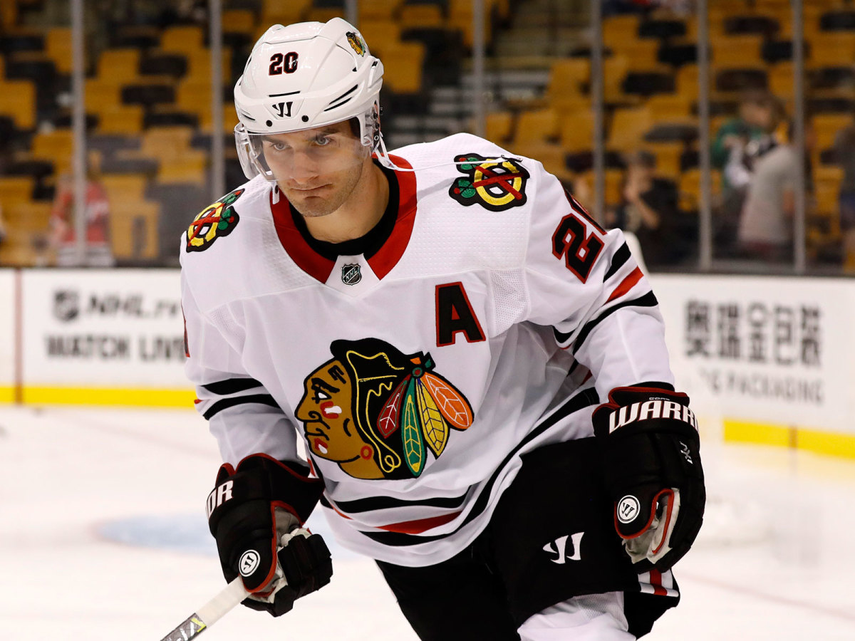 brandon-saad-blackhawks-nhl-1600.jpg