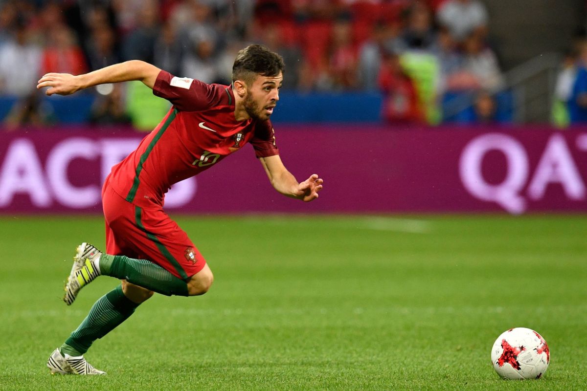 Portugal's midfielder Bernardo Silva runs for the ball during the 2017 Confederations Cup semi-final football match between Portugal and Chile at the Kazan Arena in Kazan on June 28, 2017. / AFP PHOTO / Alexander NEMENOV        (Photo credit should read ALEXANDER NEMENOV/AFP/Getty Images)
