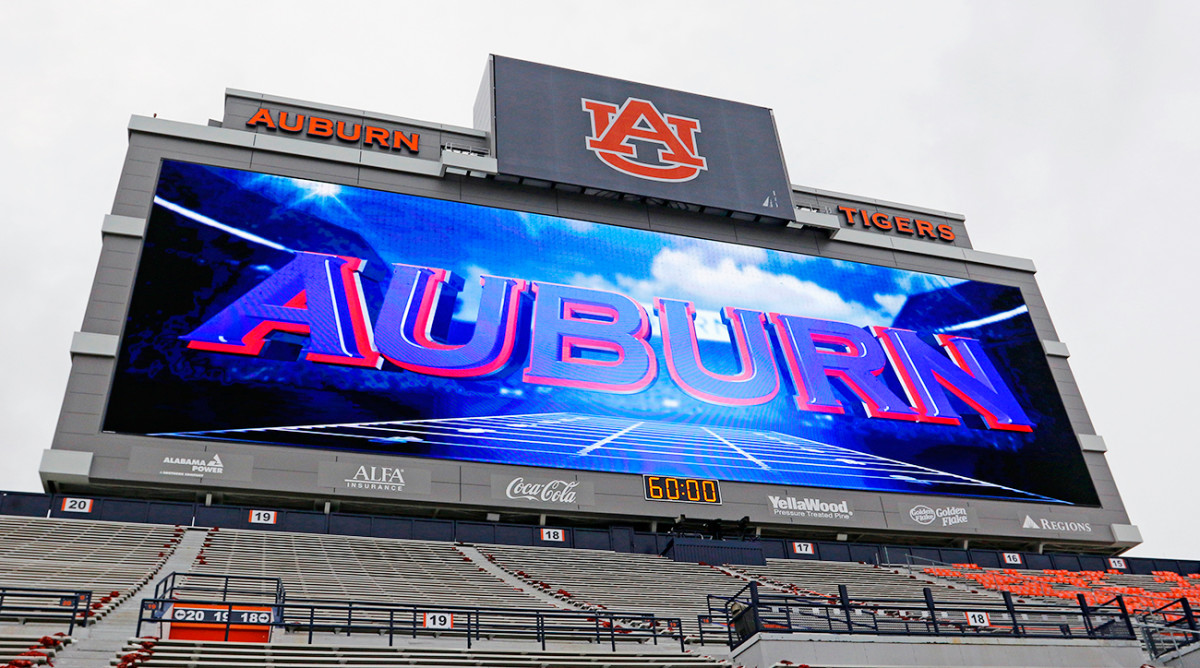 auburn-football-video-board-rights-fee-bubble_0.jpg