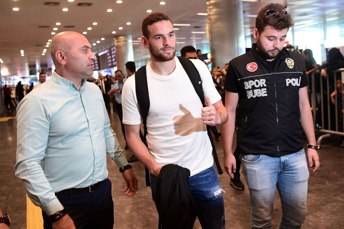 FBL-ENG-NED-TUR-TOTTENHAM-FENERBAHCE