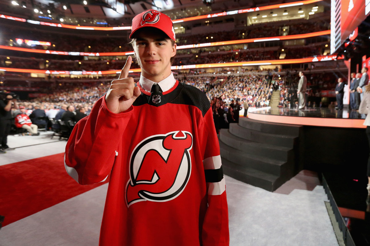 nico-hischier-devils-no1-2250.jpg