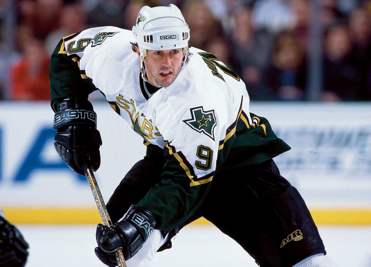 1988-Mike-Modano-001285450.jpg