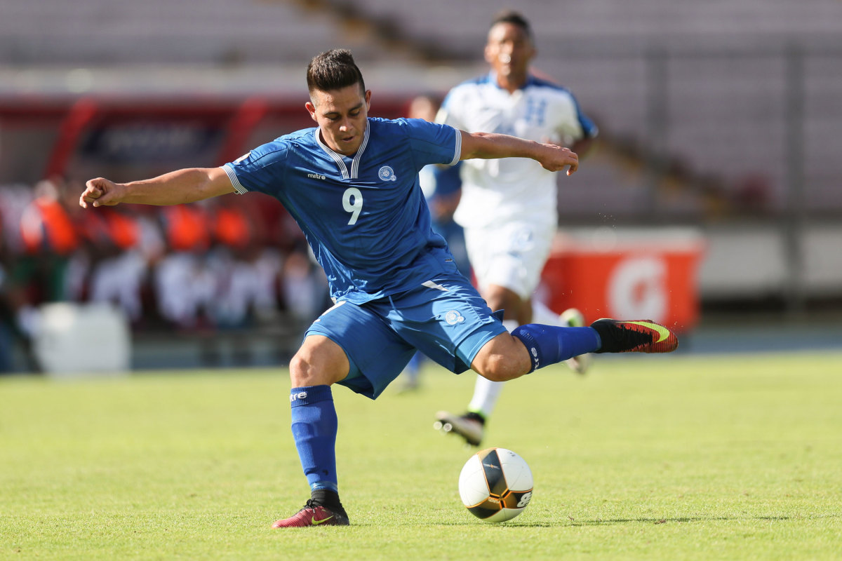 Rodolfo-Zelaya-El-Salvador-Gold-Cup.jpg