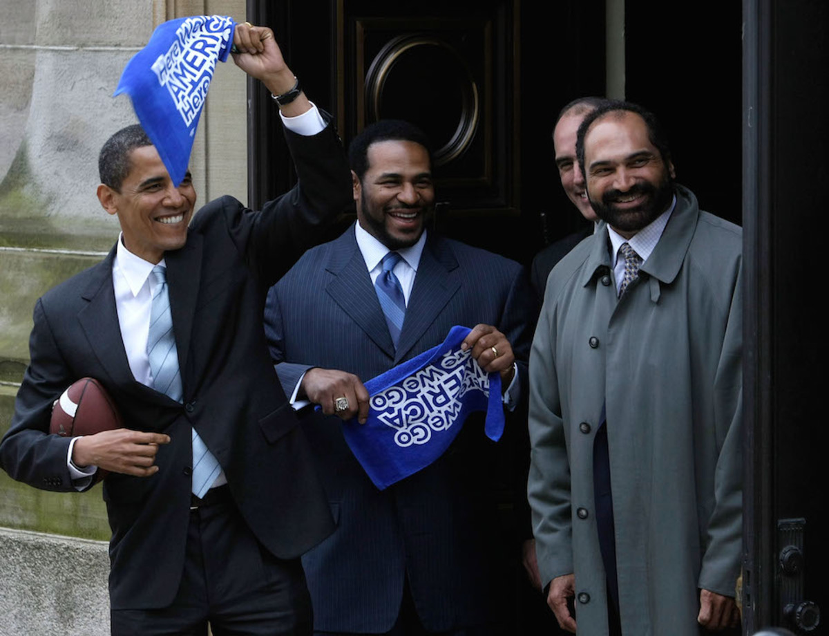 Barack Obama campaigns in Pennsylvania with Steelers' greats Jerome Bettis and Franco Harris in 2008.