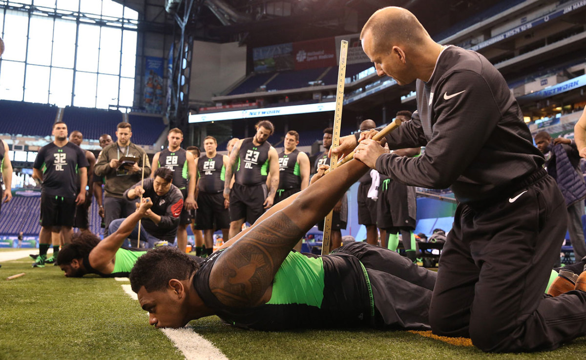 2016-ronnie-stanley-combine.jpg