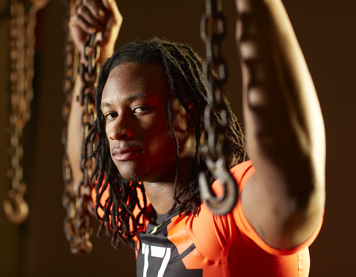 2015-NFL-Combine-Todd-Gurley-X159260_TK3_1087.jpg