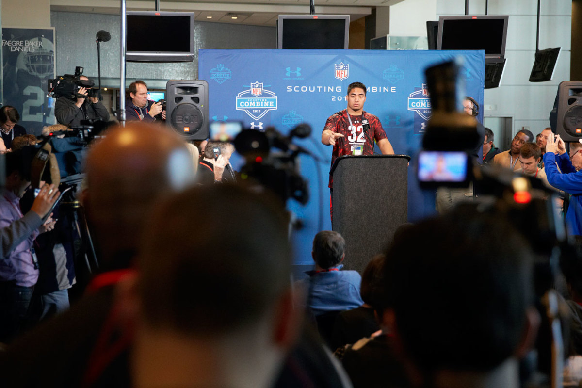 2013-Manti-Te'o-op3c-116028.jpg