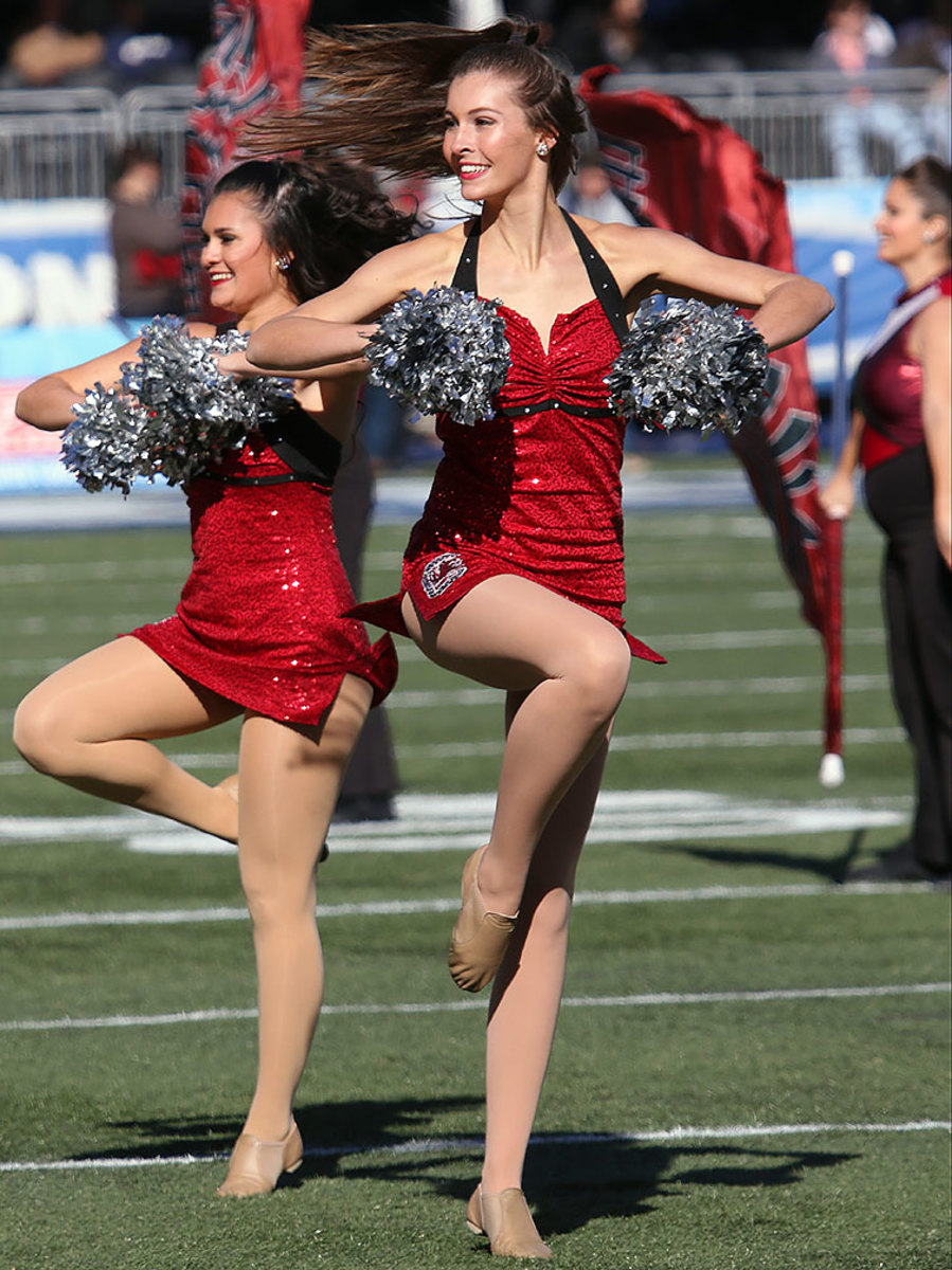 South-Carolina-Gamecocks-cheerleaders-GettyImages-630703702_master.jpg