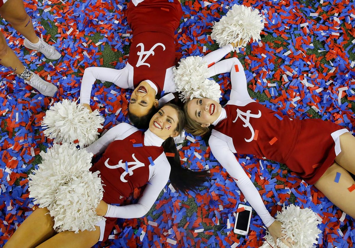 Alabama-Crimson-Tide-cheerleaders-WIRE000095843.jpg