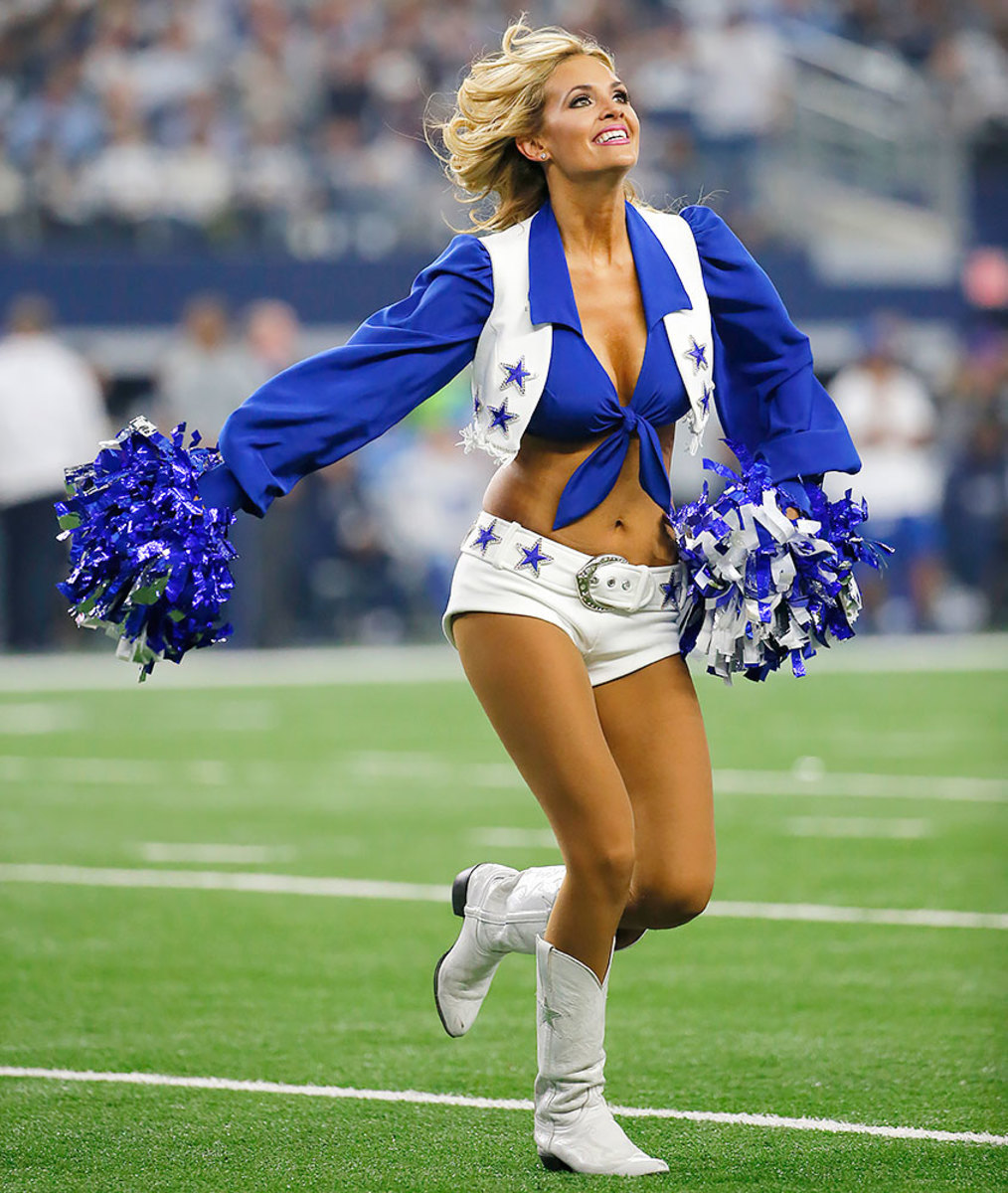 Dallas-Cowboys-cheerleaders-AP_751838724711.jpg