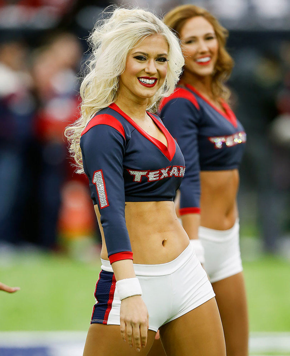 Houston-Texans-cheerleaders-GettyImages-638122472_master.jpg