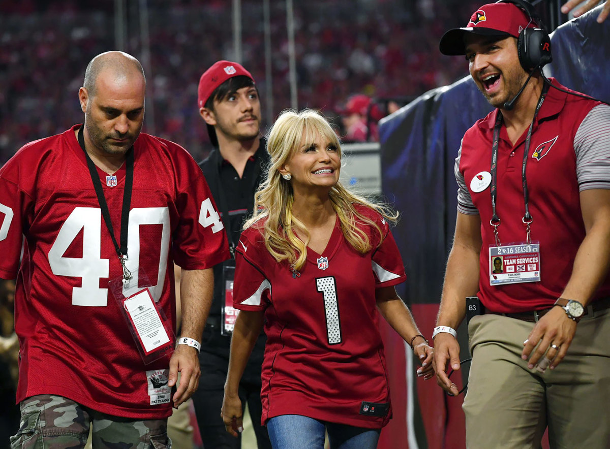 Celebrities at NFL Games - Sports