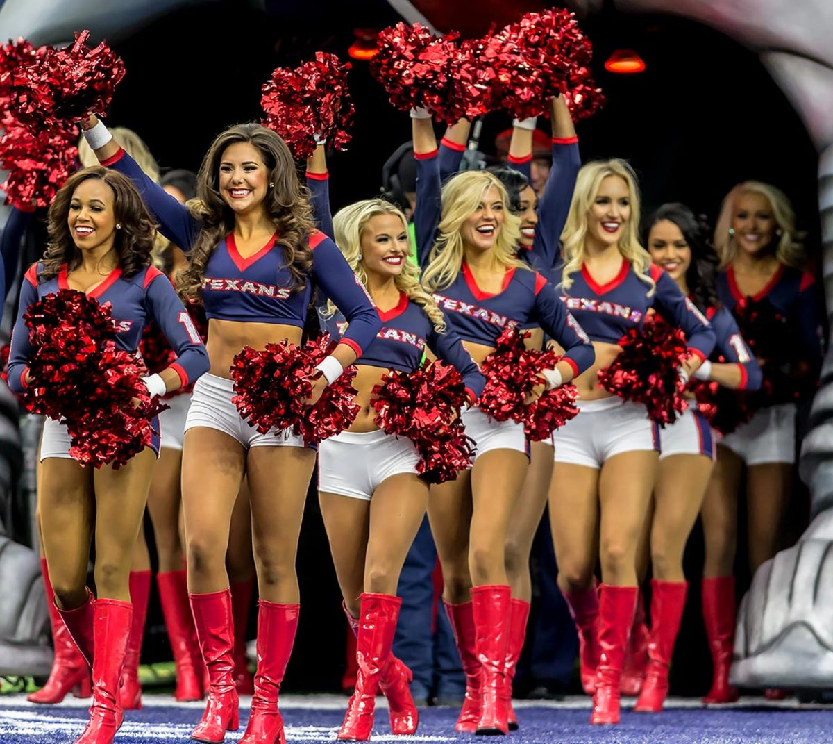 Houston-Texans-cheerleaders-GettyImages-631347992_master.jpg