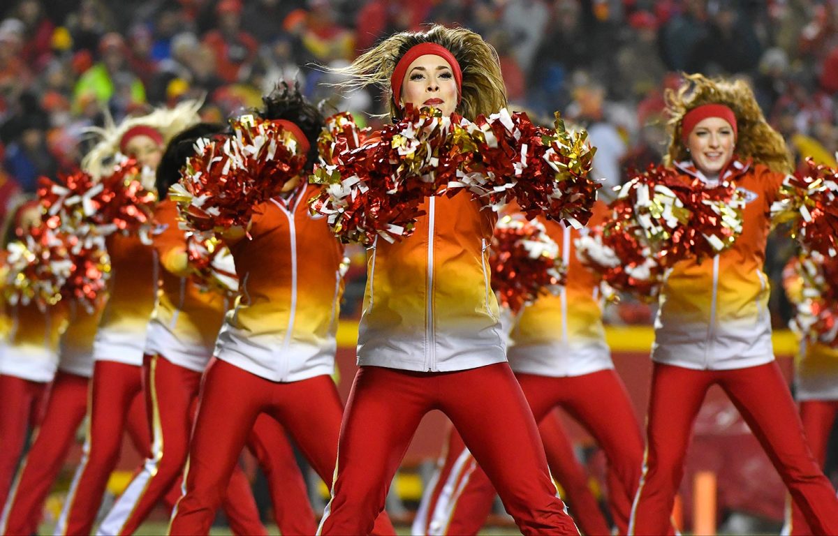 Kansas-City-Chiefs-cheerleaders-AP_17016090911706.jpg
