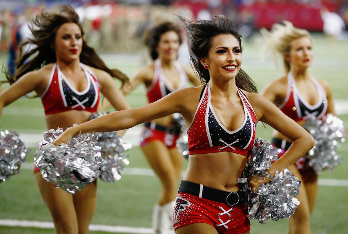Atlanta-Falcons-cheerleaders-631702134.jpg