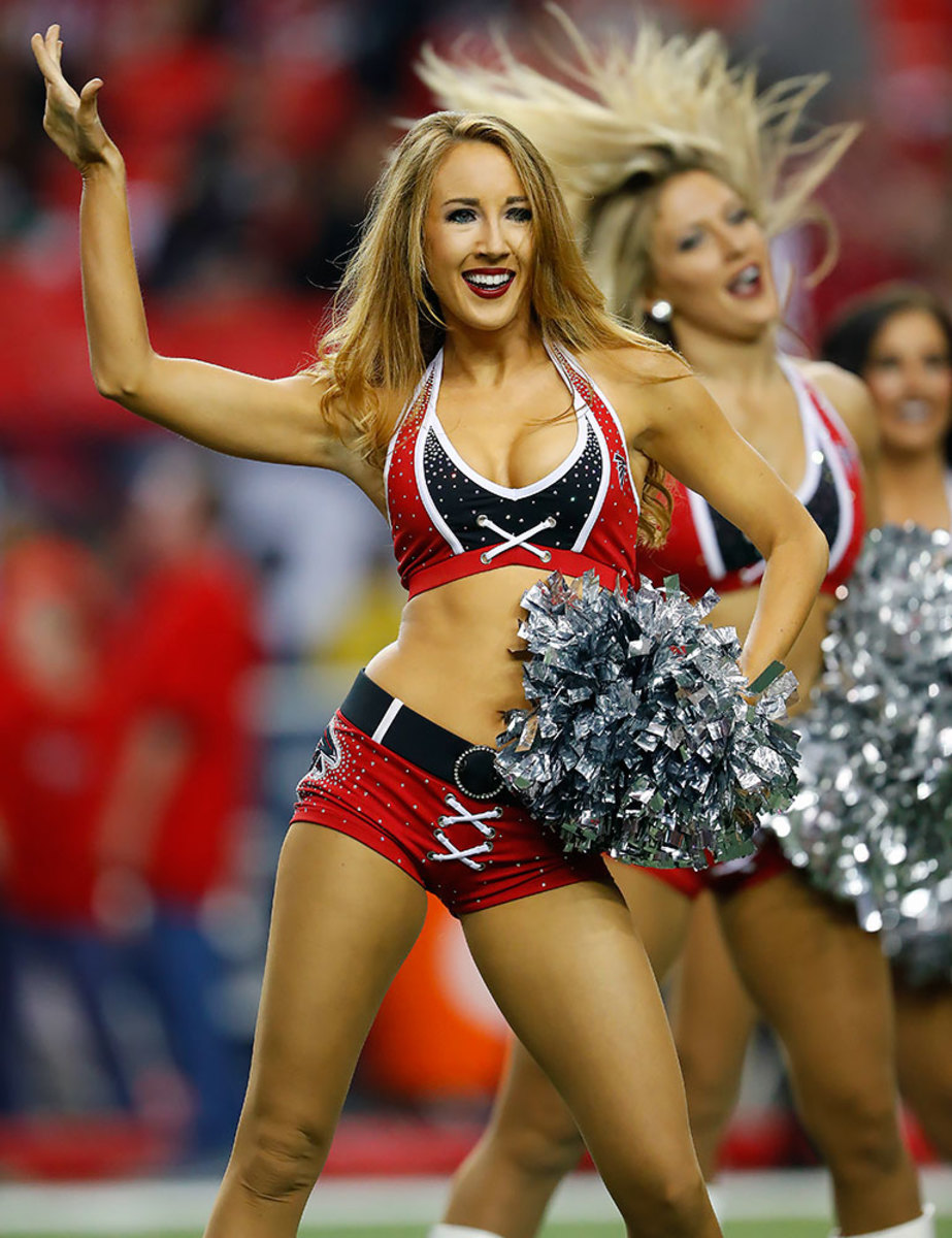 Atlanta-Falcons-cheerleaders-AP_17014768945902.jpg