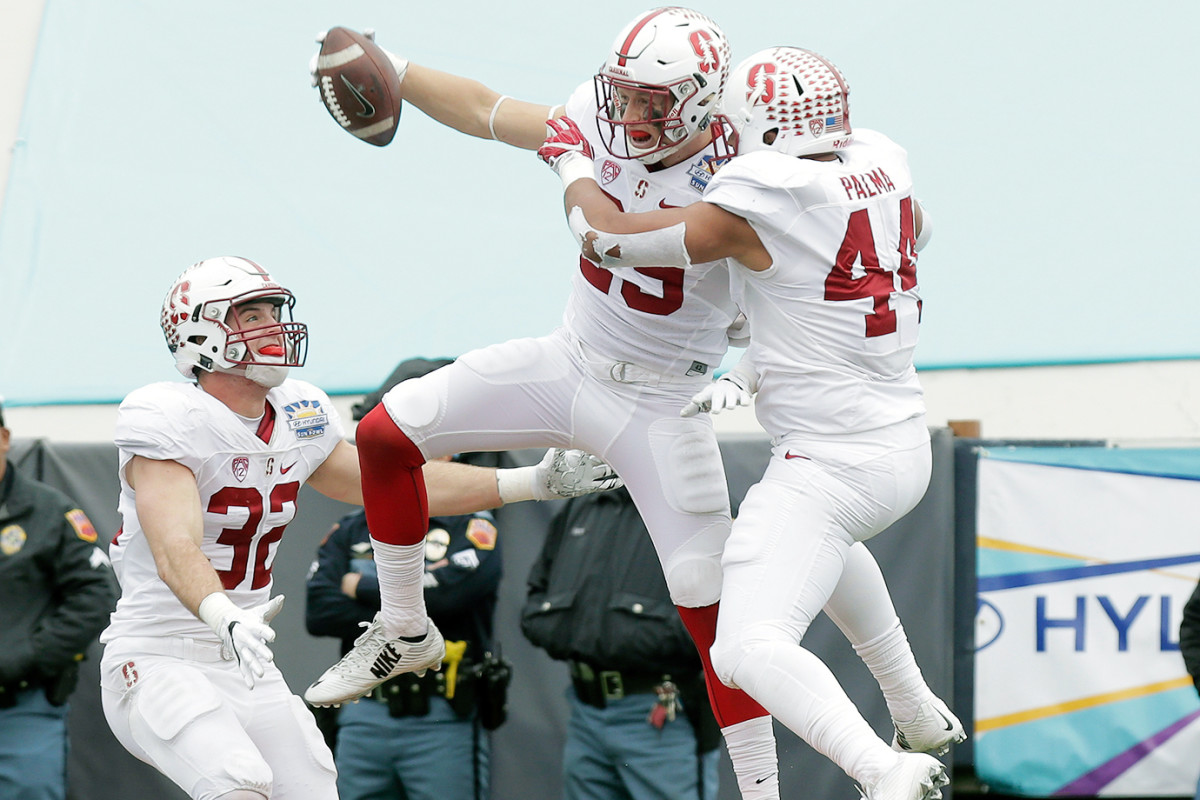 dallas-lloyd-stanford-cardinal-college-football-all-bowl-team.jpg