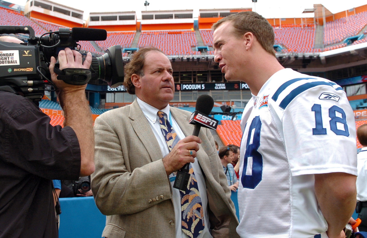 Berman with Peyton Manning, 2007.