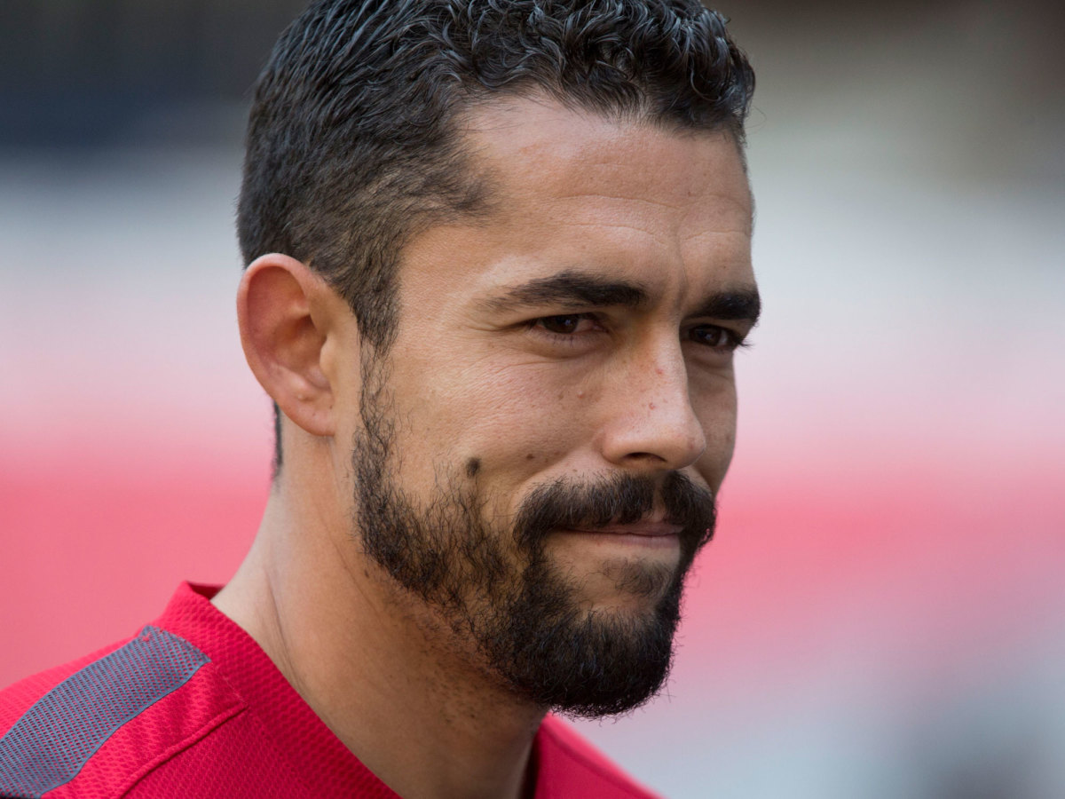 herculez-gomez-usmnt-mexico.jpg