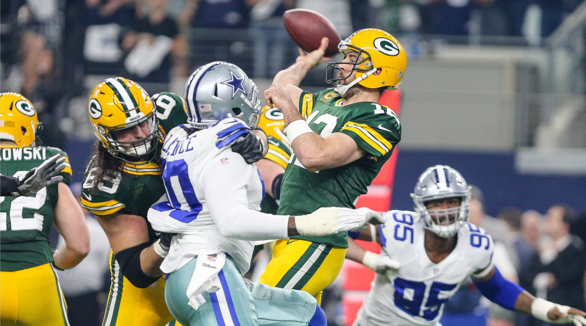 Aaron Rodgers’ play during the Packers’ current eight-game streak might have peaked against the Cowboys.