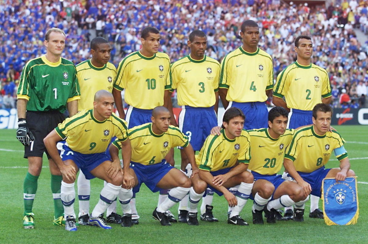 CUP-FR98-BRA-FRA-BRAZILIAN TEAM