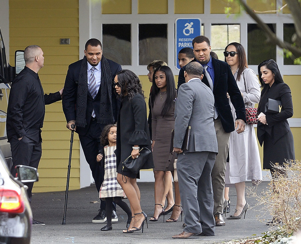 aaron-hernandez-funeral-gallery-4.jpg