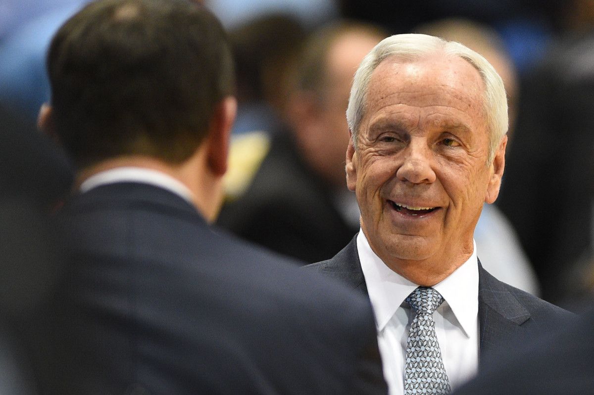 Roy Williams will eventually have a shot to join Mike Krzyzewski (left) in the exclusive 1,000-win club.