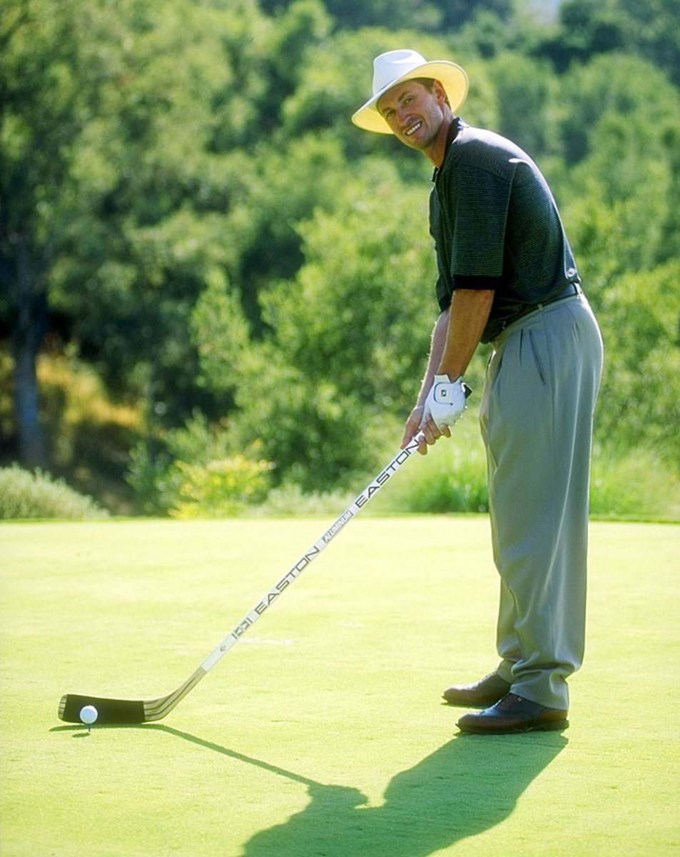 1994-Wayne-Gretzky-golf.jpg