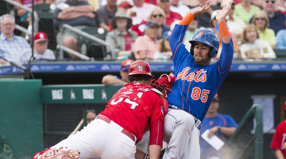 Video Mets IF Luis Guillorme Catches Flying Bat Sports Illustrated