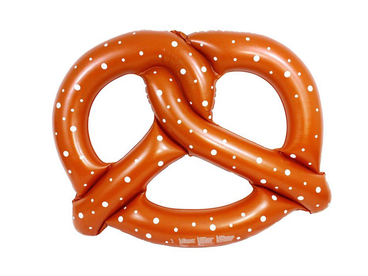 pretzel-pool-float.jpg