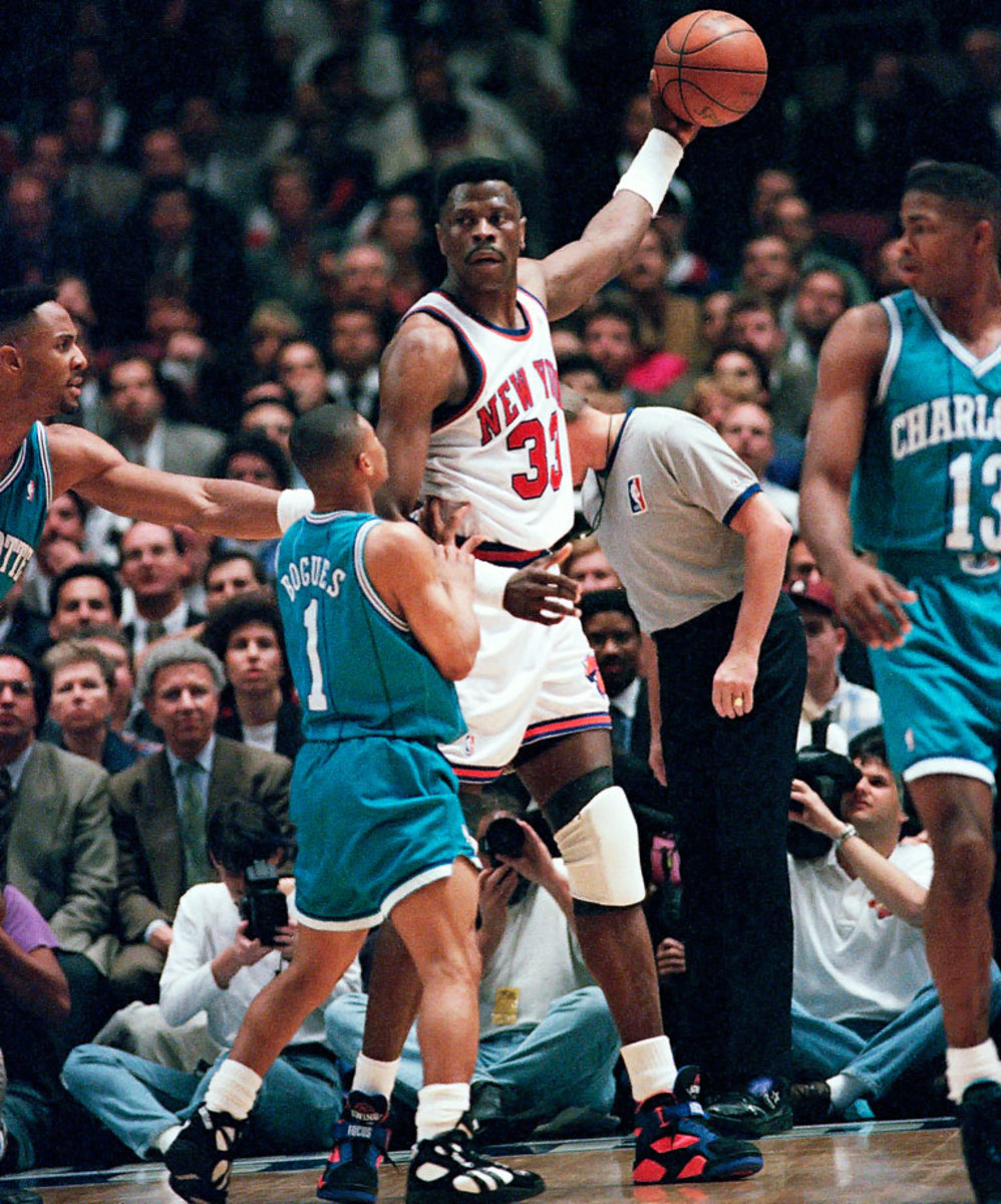 1993-Patrick-Ewing-Muggsy-Bogues.jpg