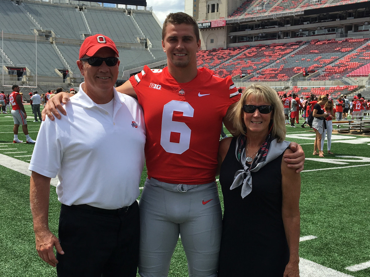 Hubbard's Big Ten-caliber size was a surprise to his parents, neither of whom are over six feet tall.