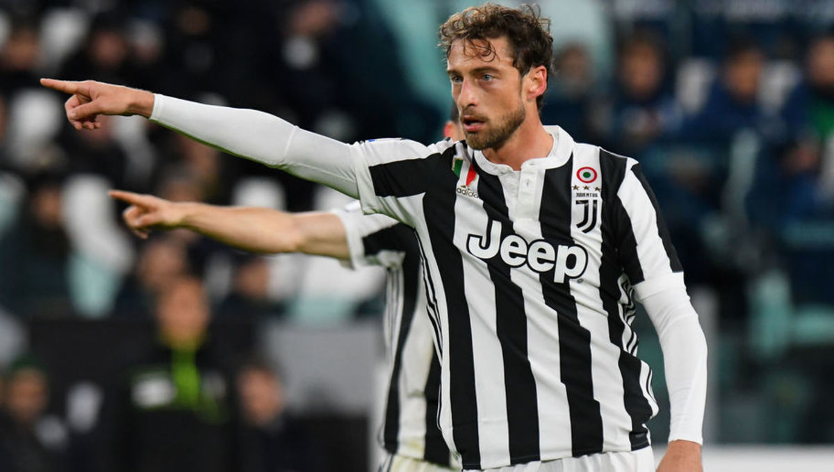 Juventus Midfielder Considering Becoming Latest Star to Join MLS After