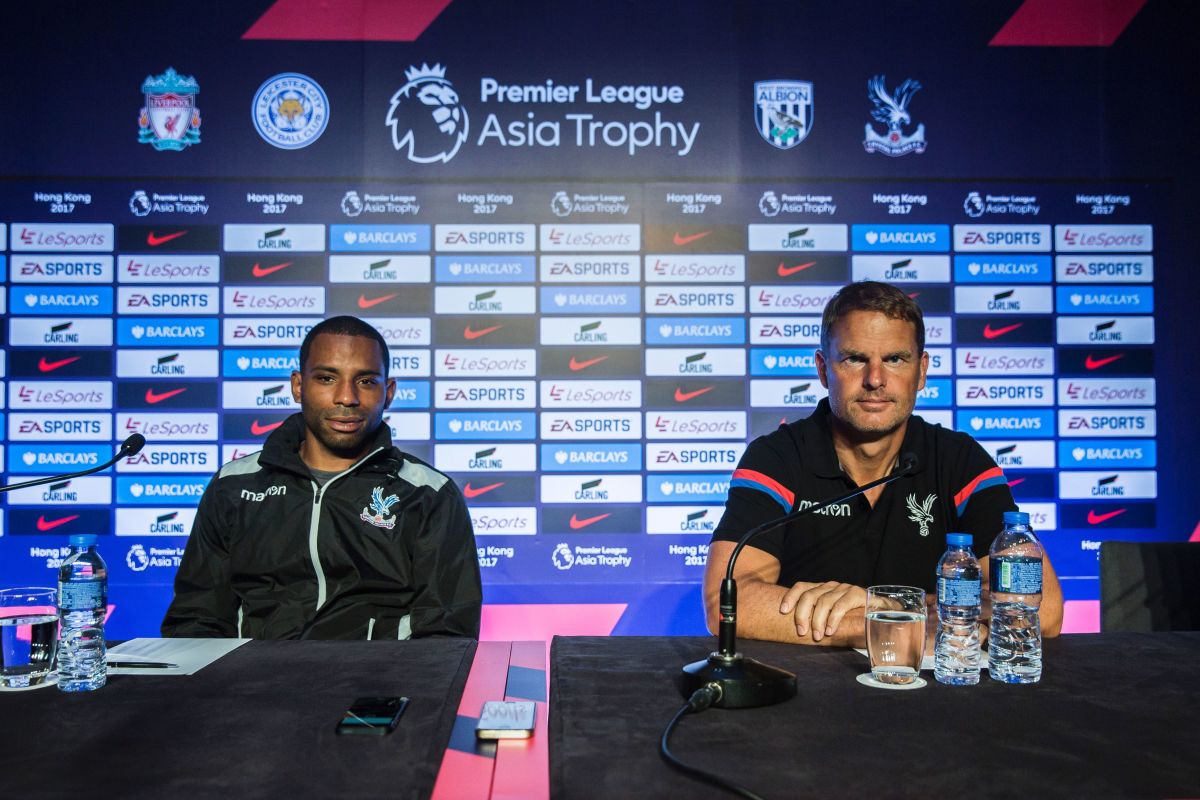 Crystal Palace Football Club manager Frank de Boer (R) and player Jason Puncheon (L) attend a press conference in Hong Kong on July 18, 2017, ahead of the 2017 Premier League Asia Trophy being played on July 19 and 22. / AFP PHOTO / ISAAC LAWRENCE        (Photo credit should read ISAAC LAWRENCE/AFP/Getty Images)