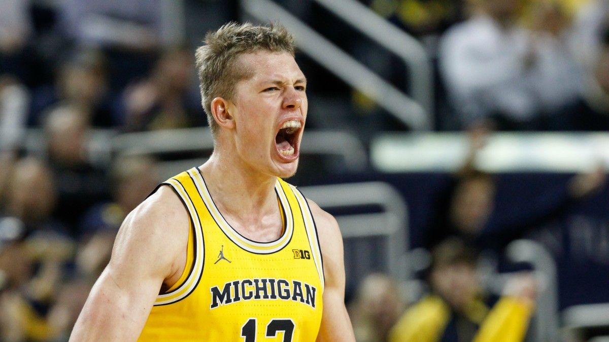 Moritz Wagner Michigan C Leaves Game With Ankle Injury Sports Illustrated