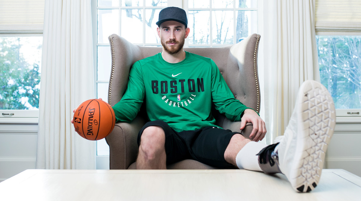 Gordon Hayward to miss four weeks with ankle injury