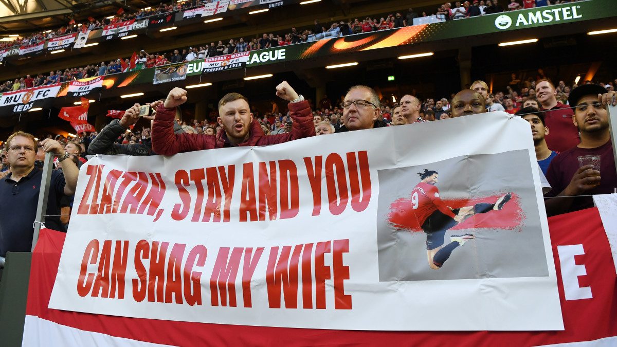 manchester-united-zlatan-ibramhimovic-fan-wife-sign-photo.jpg