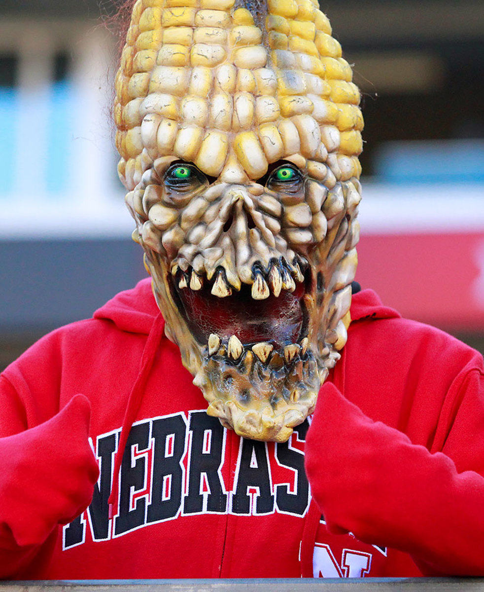 Nebraska-Cornhuskers-fan-GettyImages-630707450_master.jpg