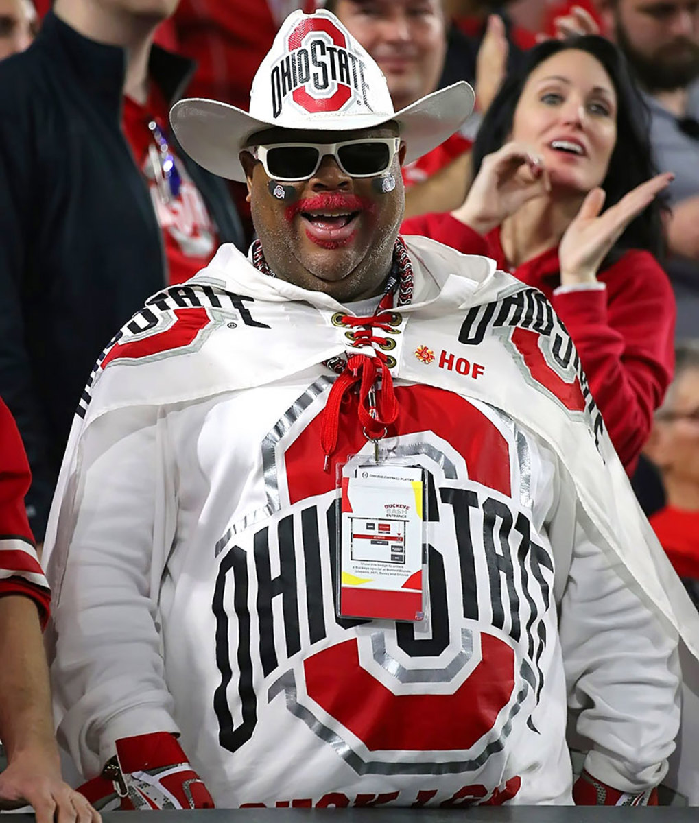 Ohio-State-Buckeyes-fan-Ohio_State_Superfans-WYP_5830.jpg