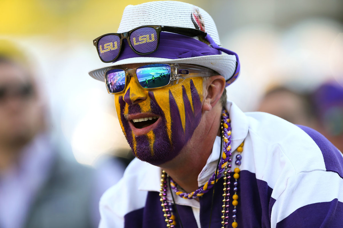LSU-Tigers-fan-GettyImages-630734122_master.jpg