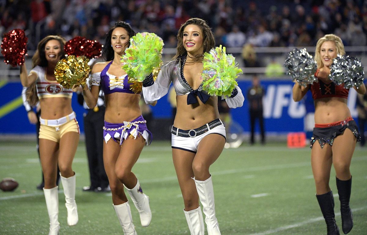 NFL-Pro-Bowl-Cheerleaders-AP_17031070968741.jpg