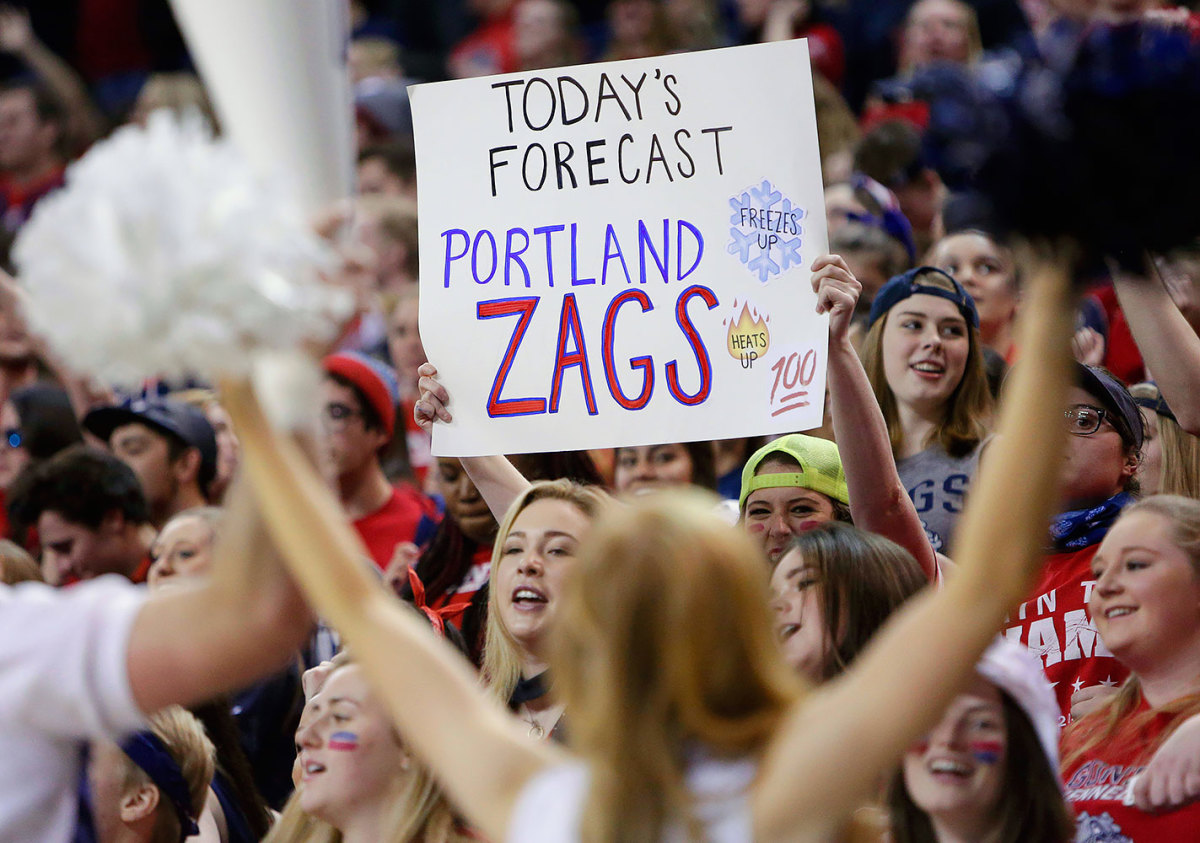 Gonzaga-Bulldogs-fans-779e24de816e41de86c5e468b1b57610-0.jpg