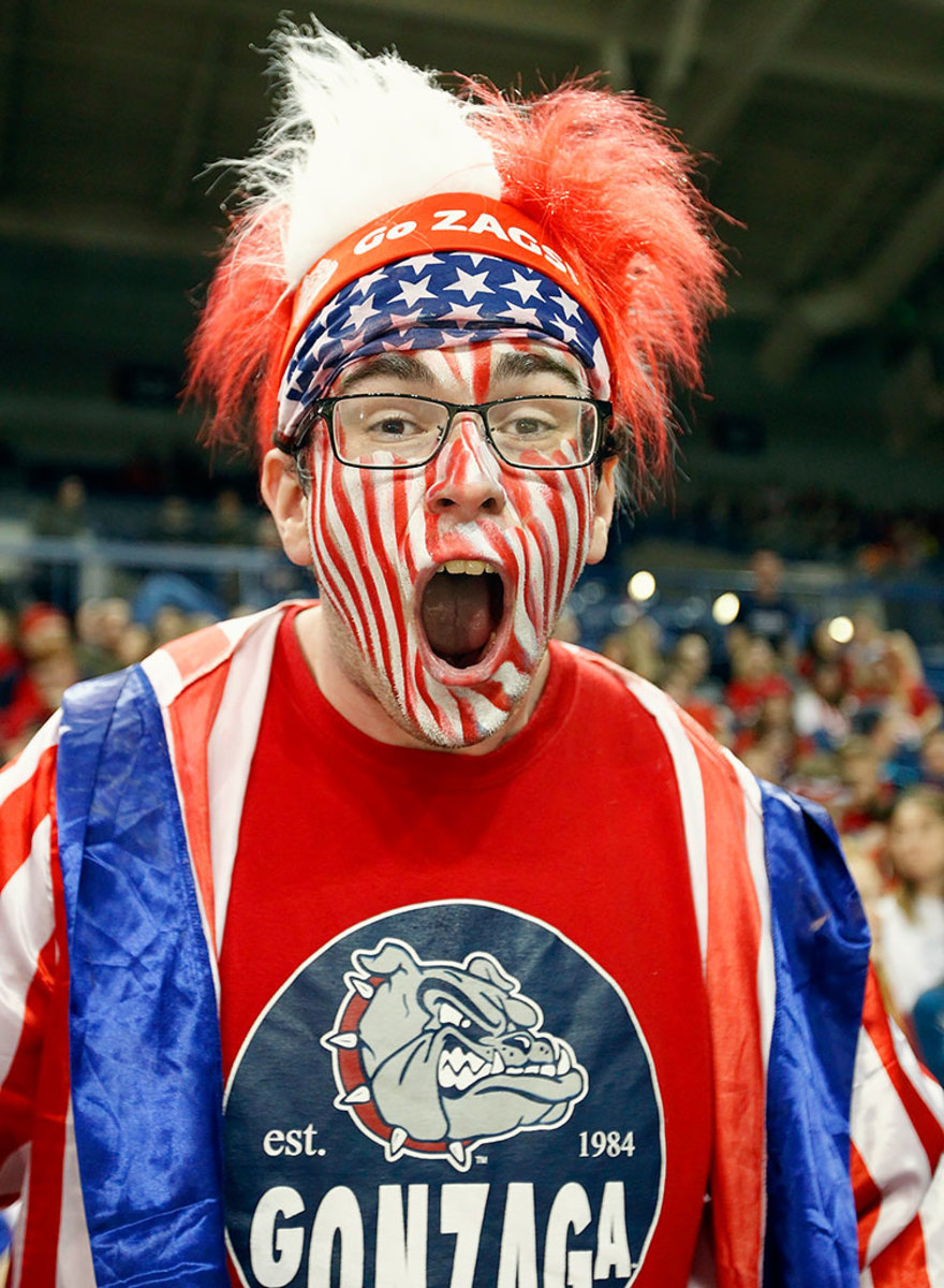Gonzaga-Bulldogs-fans-632343990.jpg